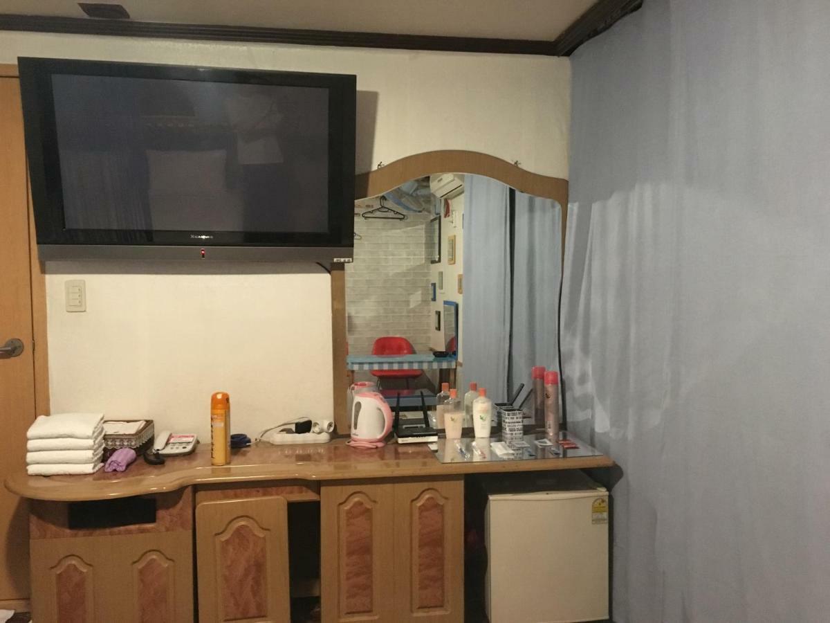 Coin Motel Пусан Екстериор снимка
