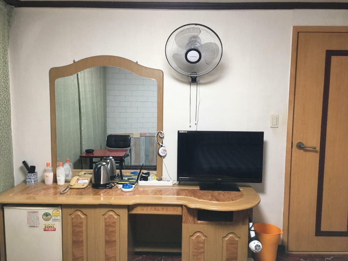 Coin Motel Пусан Екстериор снимка